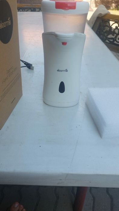 Диспансер новый для жидкого мыла , моющее средство