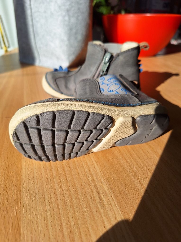 Clarks есенни боти 22