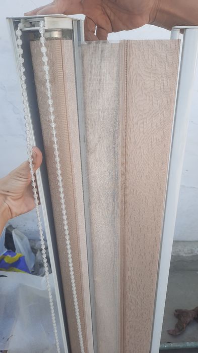 Жалюзи новые бежевые