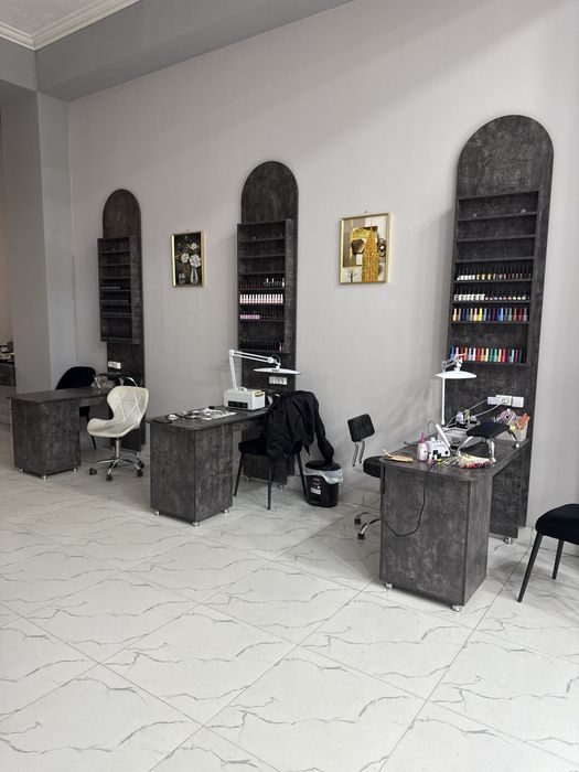 Срочна!!! Салон кросати……………………………