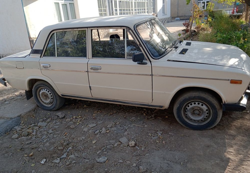 Vaz 2106 sotiladi