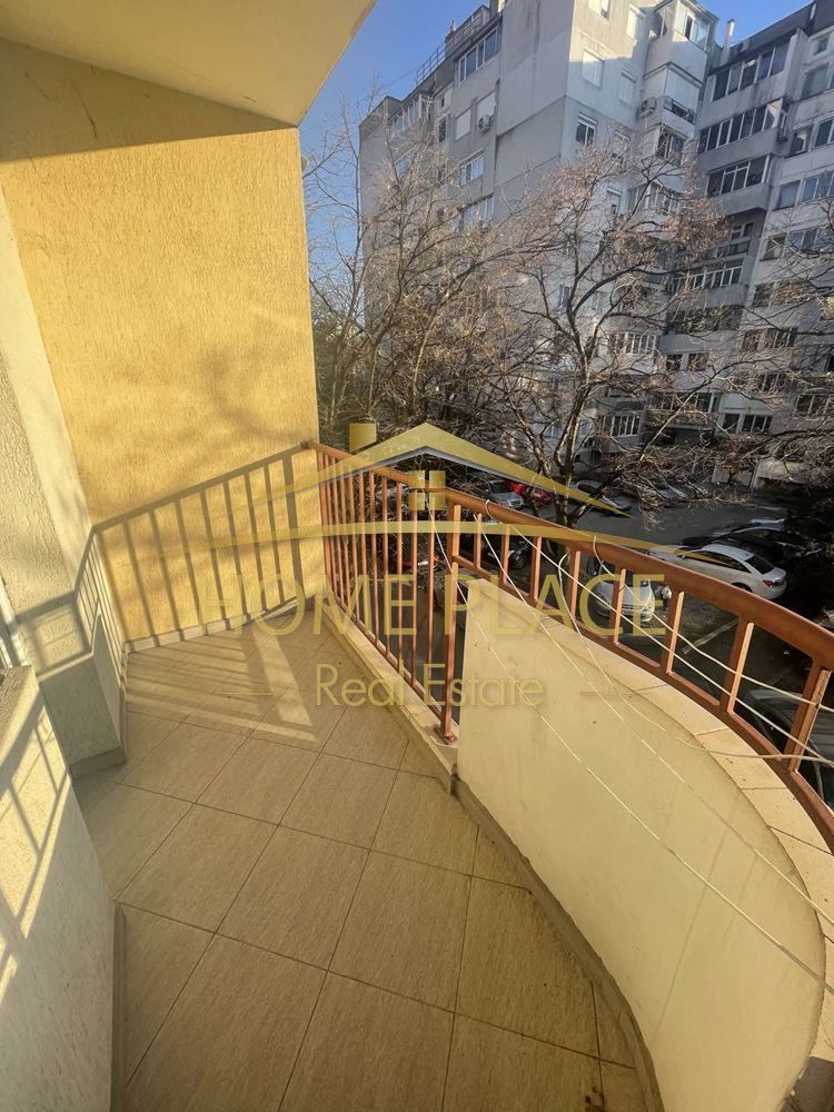 Дава се под наем Двустаен апартамент в Варна, Левски - 65 кв.м за 459 € - Снимка #4
