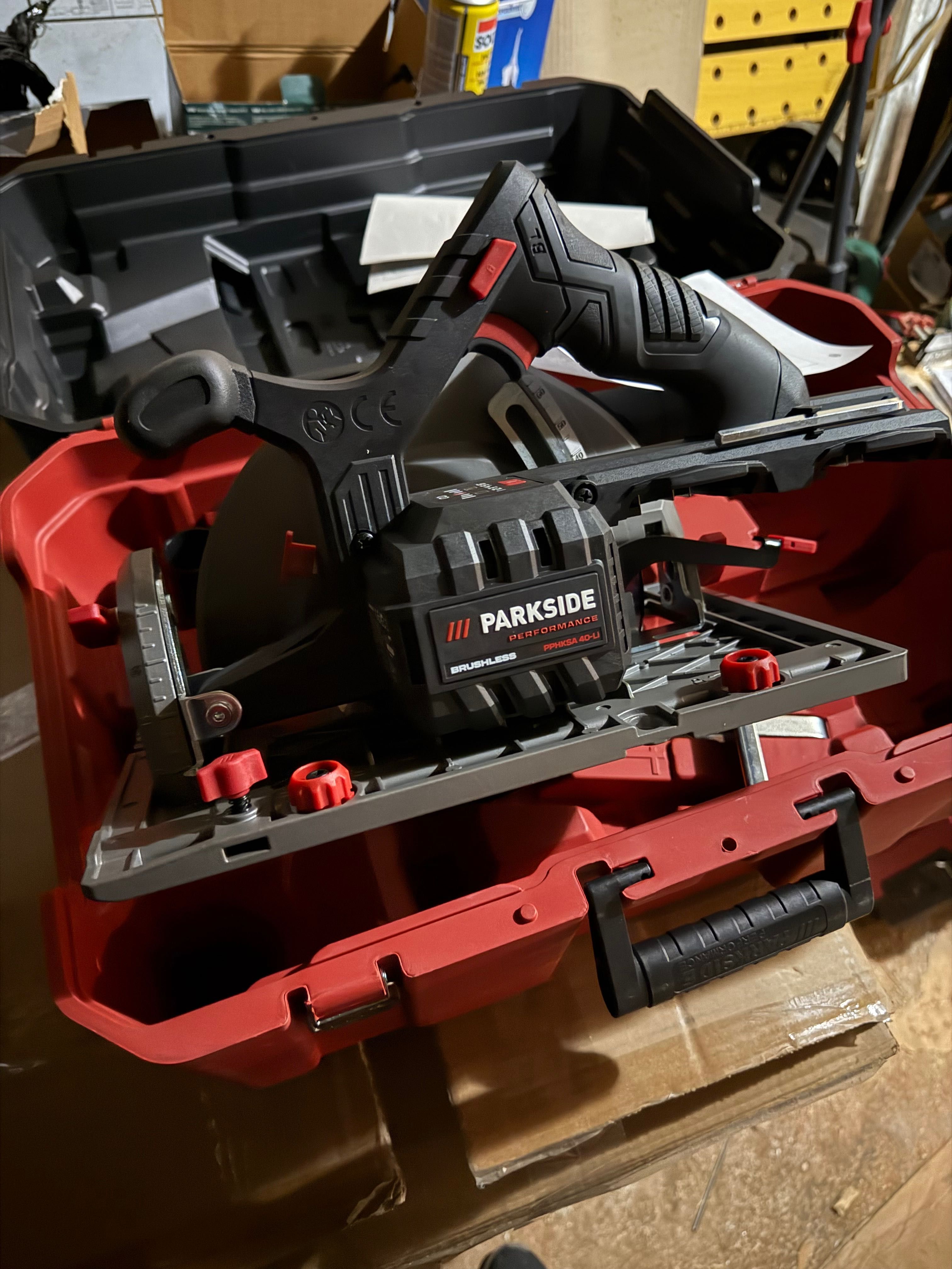 Акумулаторен циркуляр Parkside Performance 40v