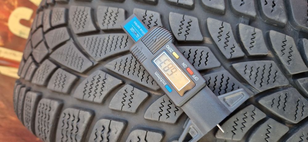 2 Anvelope Dunlop 215 60 R16 M+S