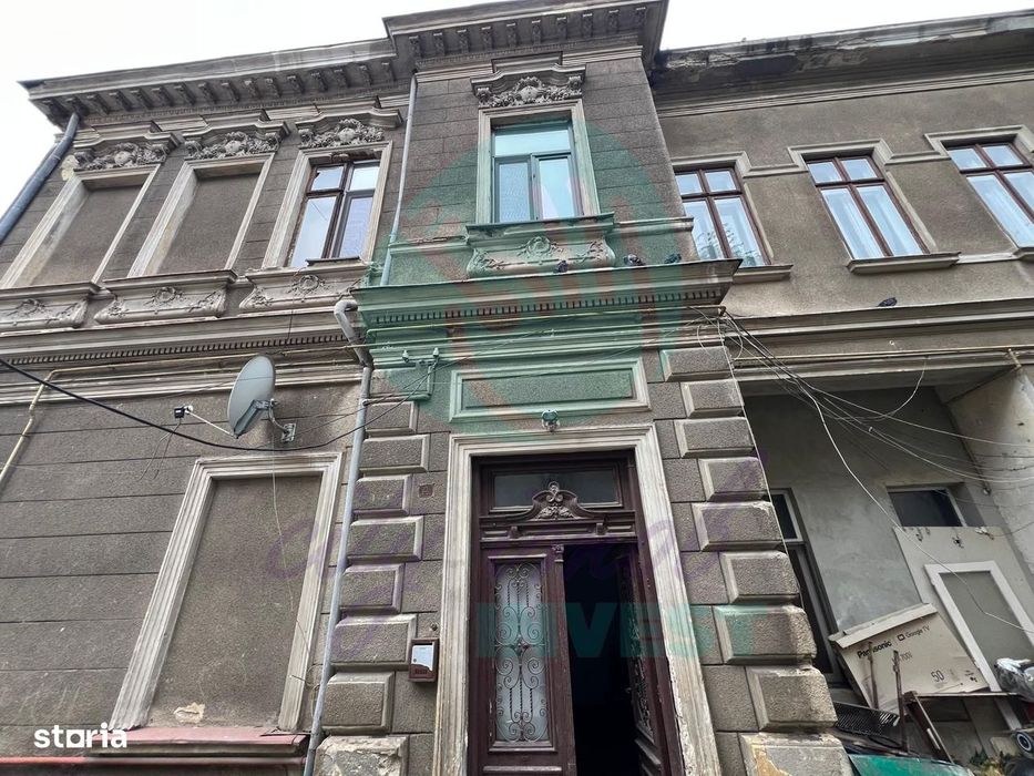 Ap. în Vilă– 4 camere | Ultracentral – Parcul Cișmigiu | Curte liberă