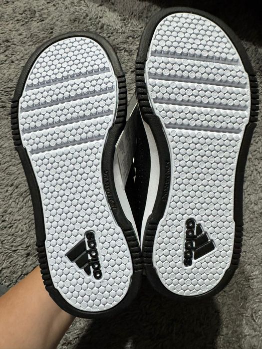 Nou cu etichetă:Adidași Adidas Tensaur 2.0 CF mărimi 28,30 ,30 1/2