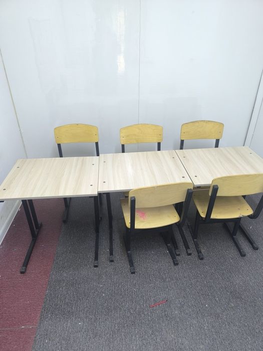 Продается парта, доска магнитная, скамейка-2 шт, ,шкаф