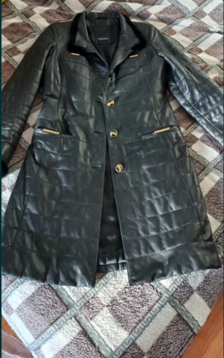 Продам кожанный плащ.