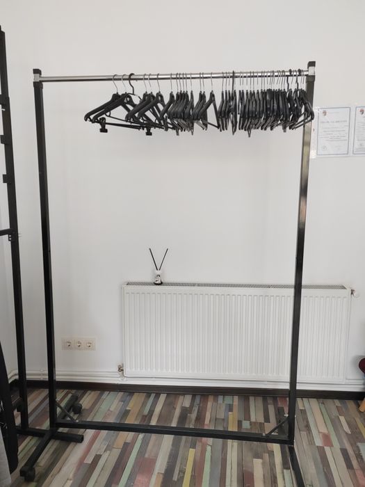 Stender îmbrăcăminte