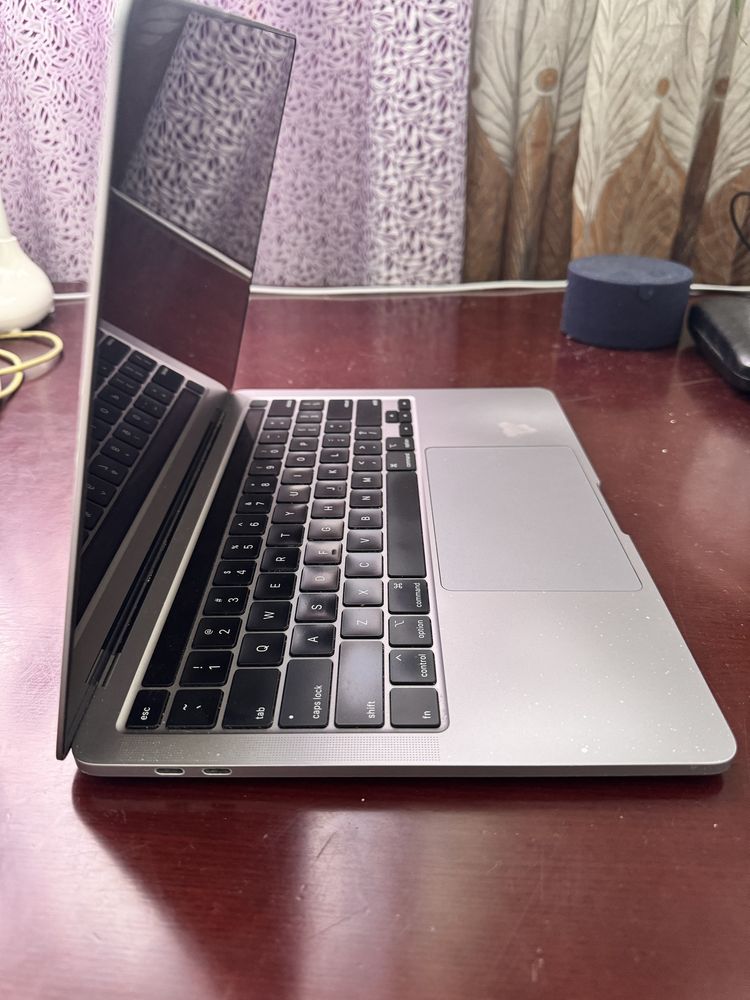 Macbook pro 13, 256 gb, 2020 core i5