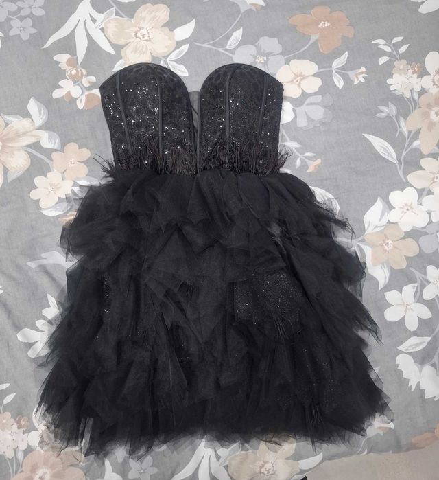 Абитуриентска рокля