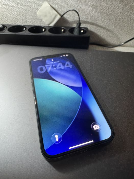 IPhone 13 green 128 gb