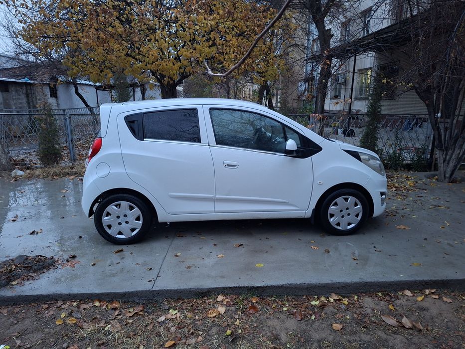 Спарк 2 позиция сотилади