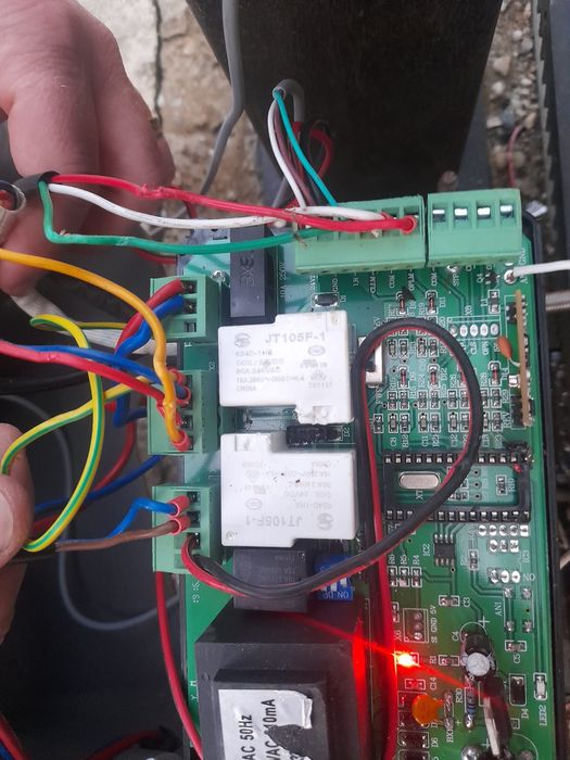 Repar motor poarta culisanta / batanta