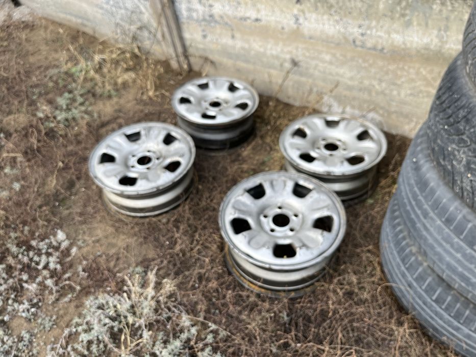 Продам диски рено дастер R16 оргинал