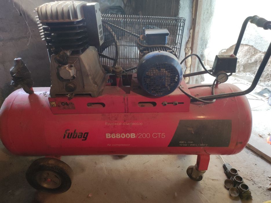 Компрессоры   200 л
