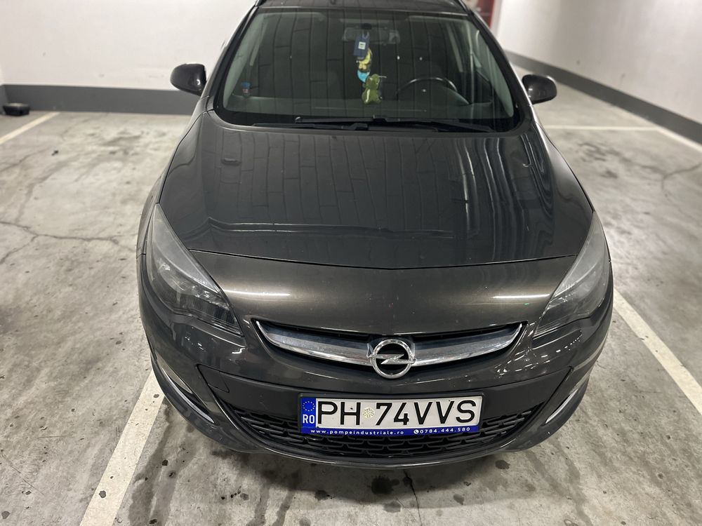 Opel Astra J 2014