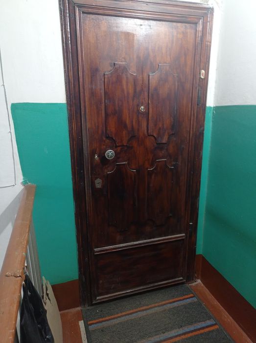 Продам железную дверь