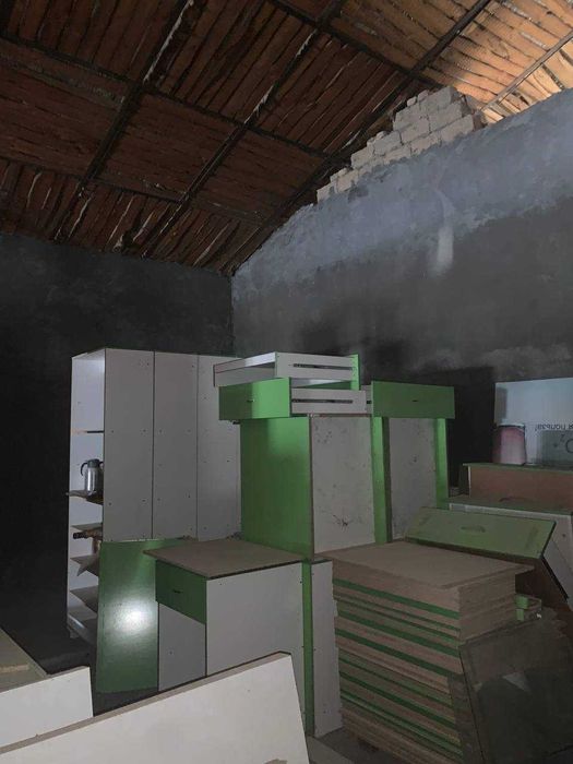 Продаю мебель для склада и офиса!!