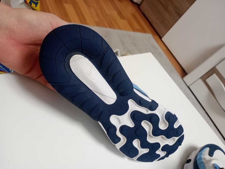 Nike air max react 270