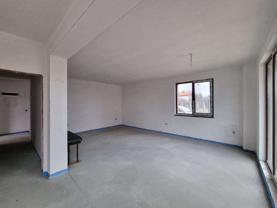 Еднофамилна къща