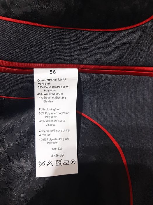 Vand/ schimb Sacou original gen HUGO BOSS marimea 56