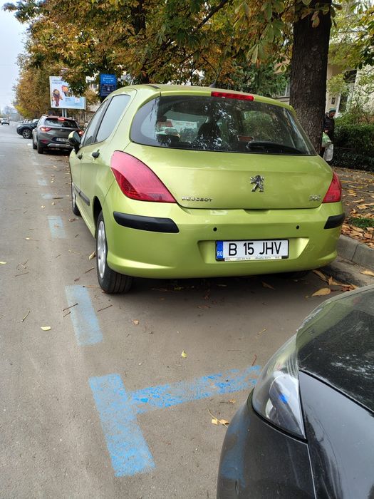 Peugeot 308 1,4 benzina stare nouă