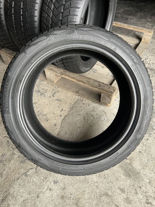 4 anvelope de iarna 245/40/18+225/45/18 Vredestein!