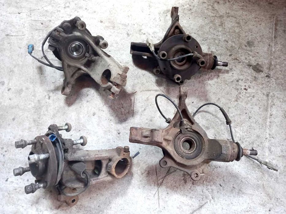 Citroen C3 C4, fuzeta completa cu rulment si senzor ABS