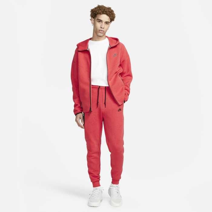 Спортен Екип Nike Tech Fleece