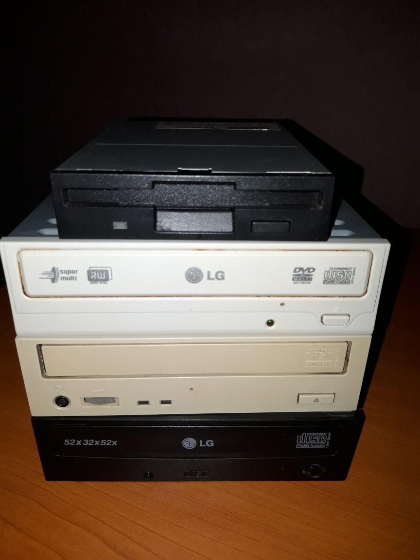 Записвачки LG-CD-DVD RW