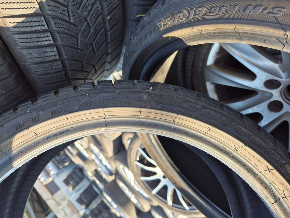 2 Anvelope de IARNA - 235/35/19 - PIRELLI - APP NOI DOT 2022