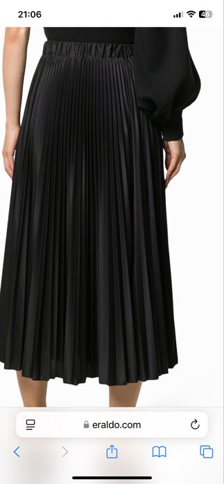 Пола на Valentino