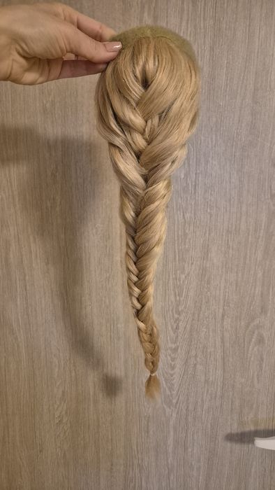 Естествена коса -на треса и на плитка