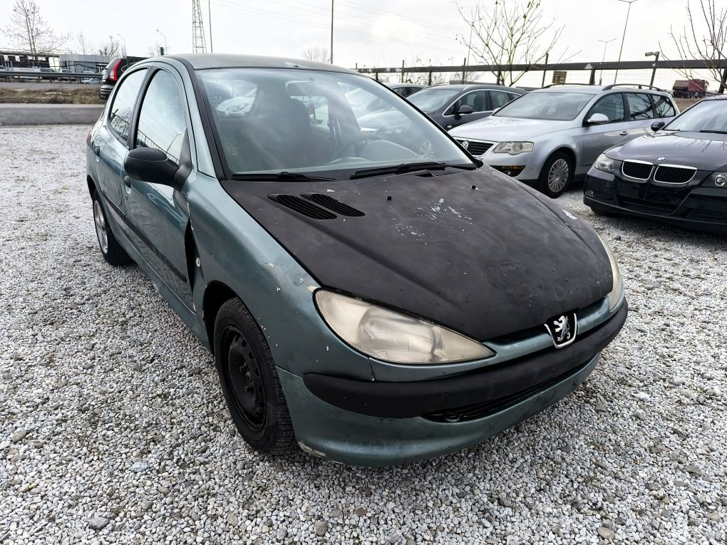 Peugeot 206 1.4 75к.с. НА ЧАСТИ
