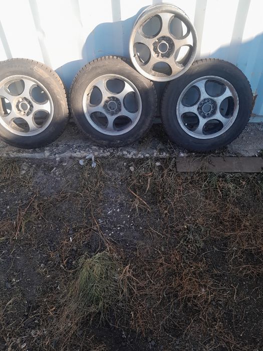 Продам диски с зимней резиной