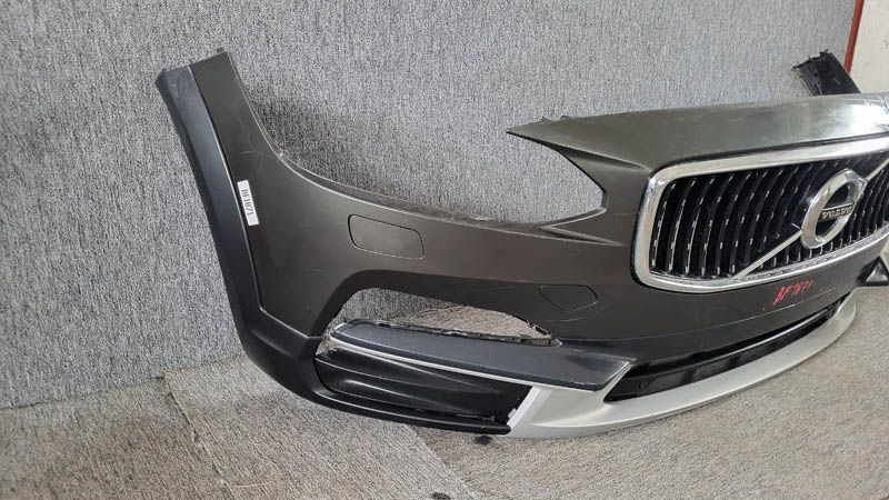 Volvo S90 V90 Cross Country 2016/2022 bară față spoiler grilă BF1871