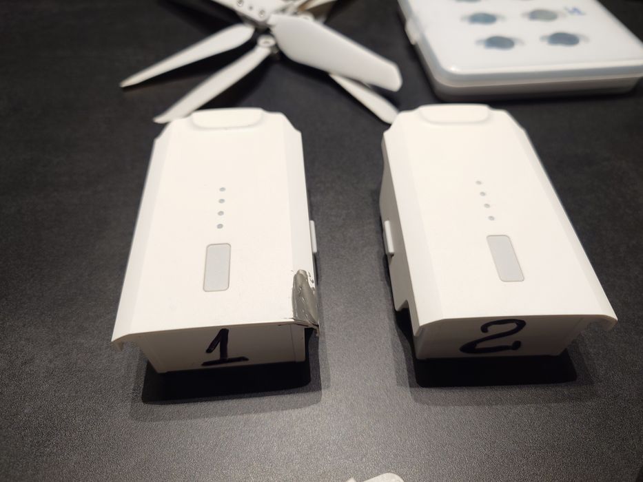 Drona 4K Fimi X8 SE & accesorii, schimb cu obiective Sony.