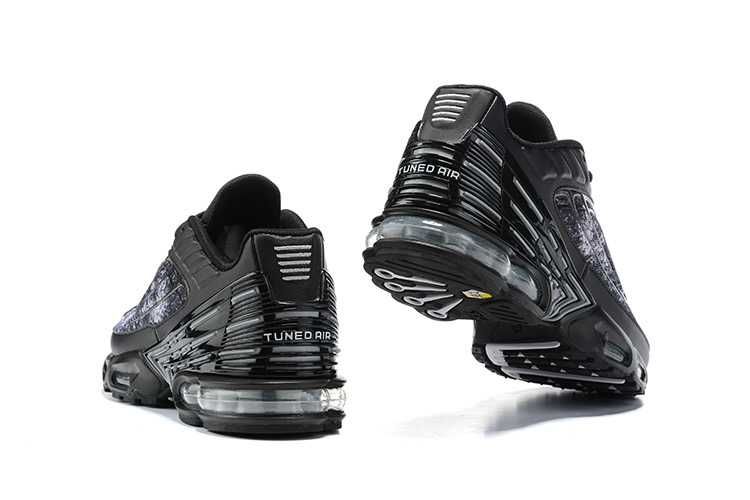 Нови мъжки маратонки Nike Air Max Plus III размери 41,42,43