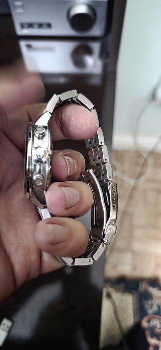 Срочно тиссот tissot часы продаётся