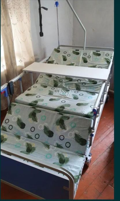 Инвалидная кровать