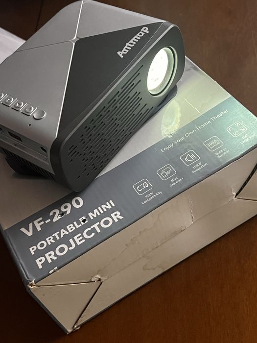 Videoproiector portabil Antmap 290