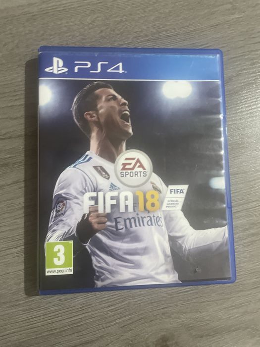 Плейстейшън 4 слим