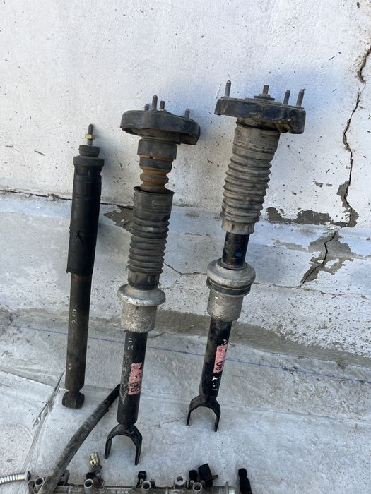 Мерседес 211 передни амортизатор