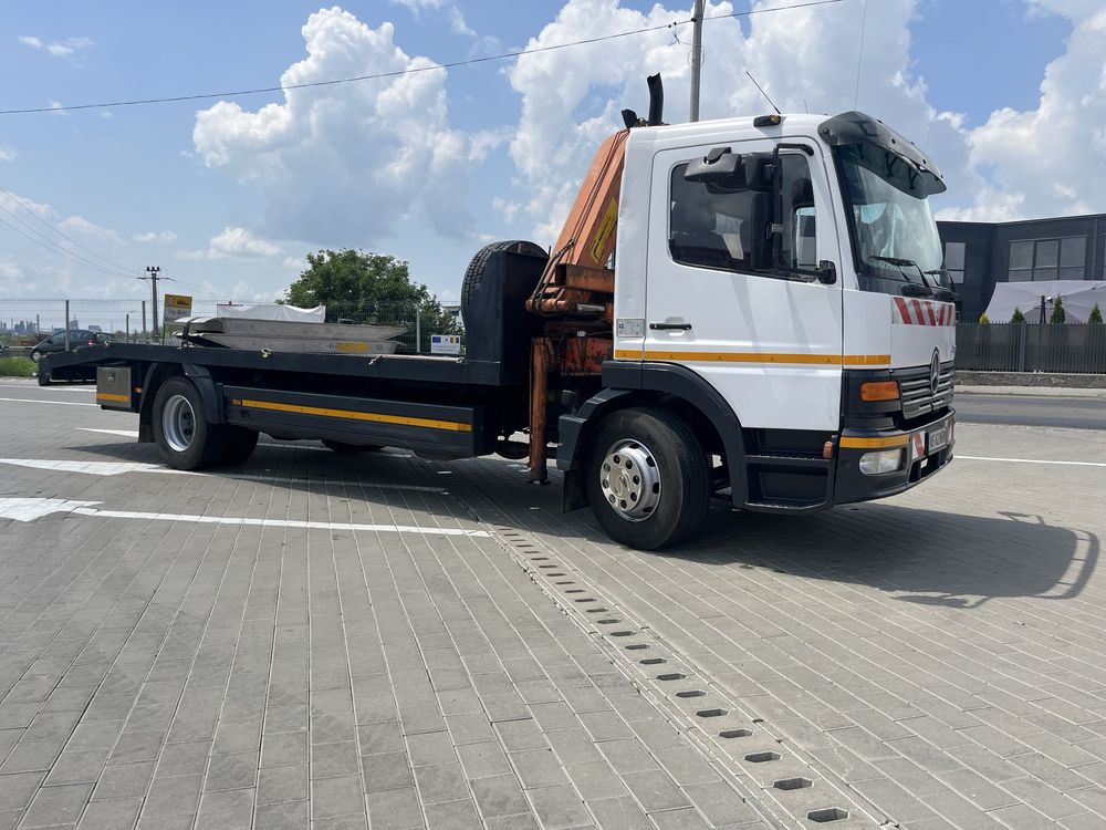 Autoplatforma-platforma tractari cu macara Mercedes Atego 1528