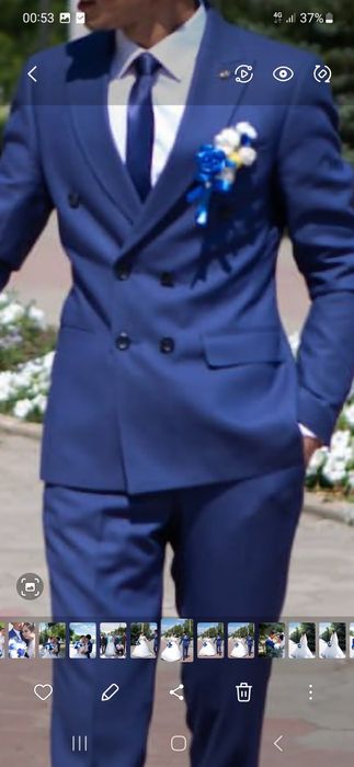 Продам костюм размером 44