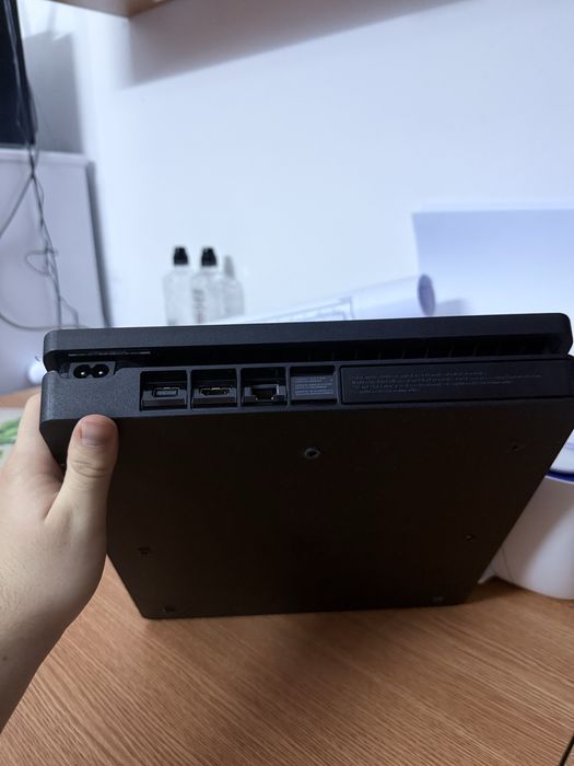 Ps4 slim 1tb 1 joc 1 controller