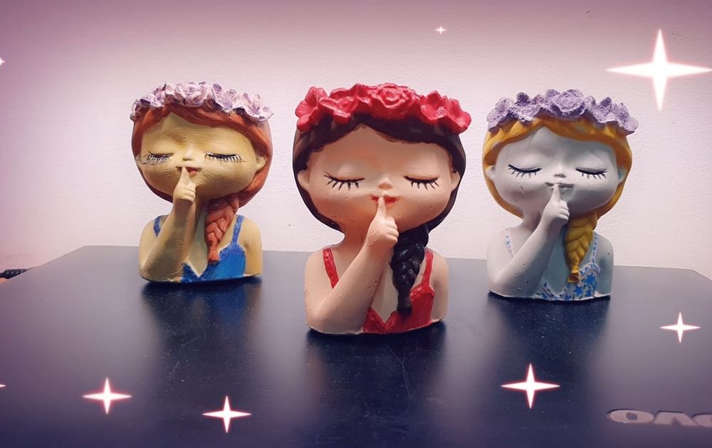 Figurina vază ornament flori personalizat