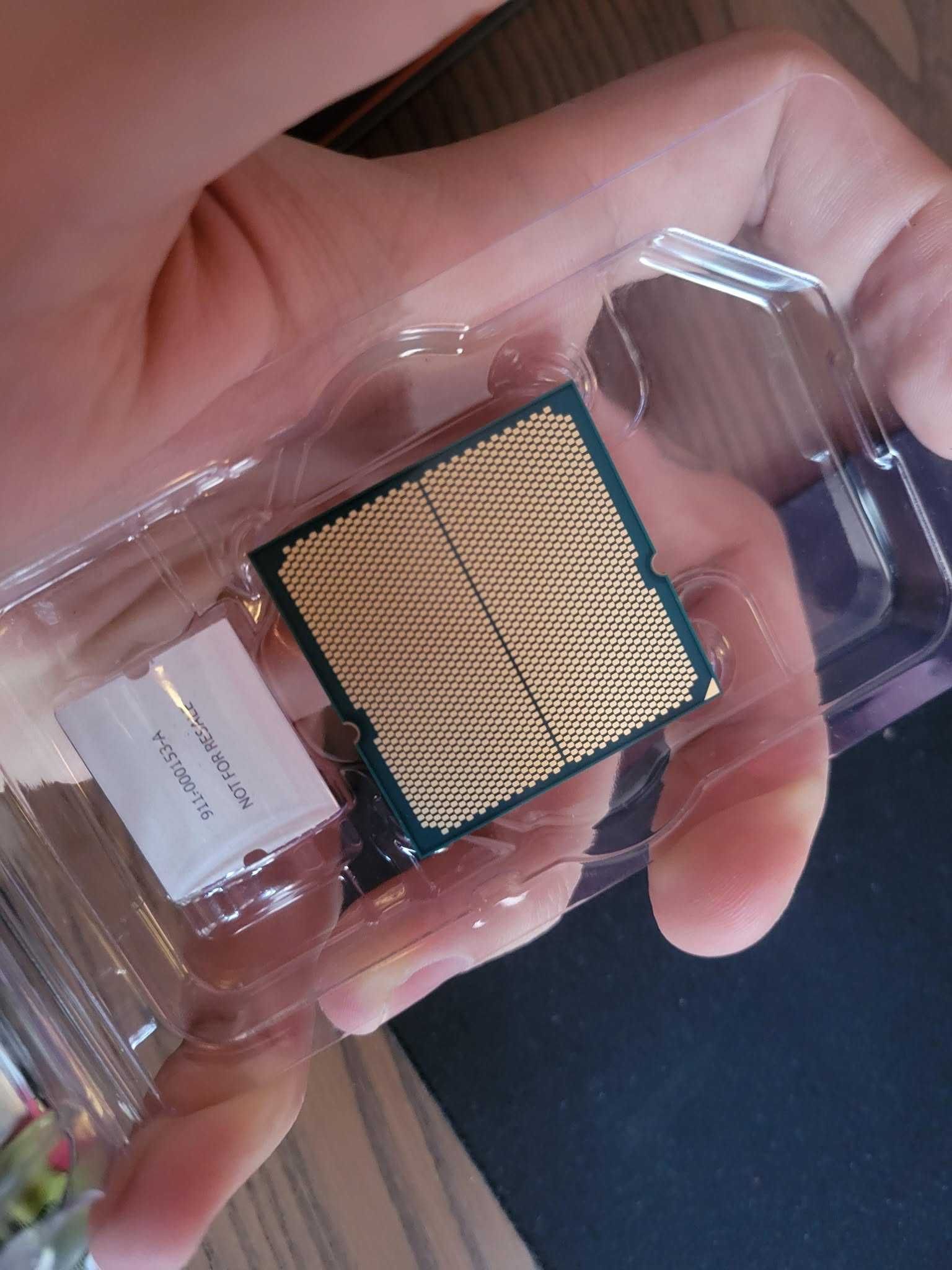 AMD Ryzen 9 7900X - Тray, AM5