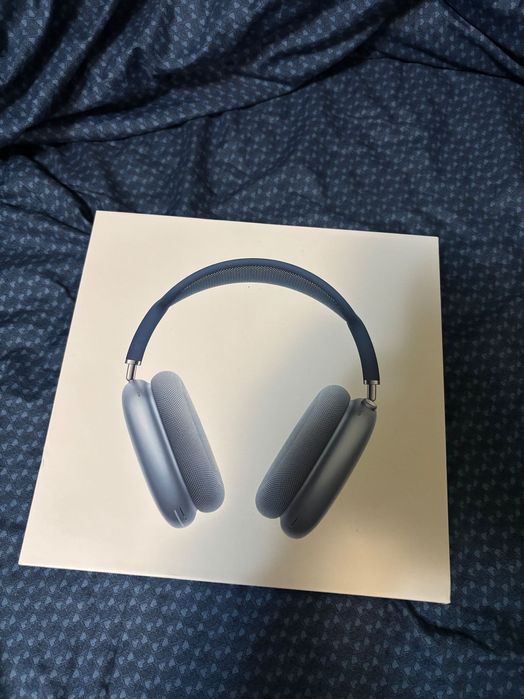 AirPods Max Sky Blue